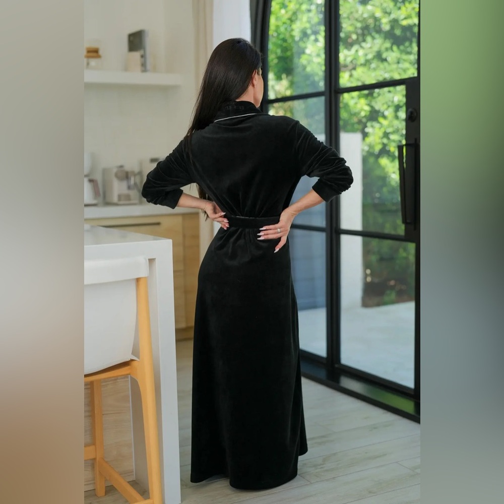 Sexy Little Robe Coco Robe NWT Medium - Picture 3 of 7